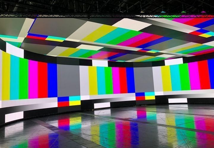 ROE Visual Delivers 70 Million Pixels for Hyperbowl Virtual Showroom